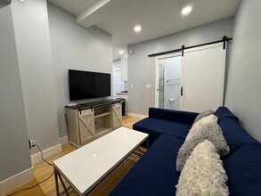 302 Copeland St in Quincy, MA - Building Photo - Building Photo