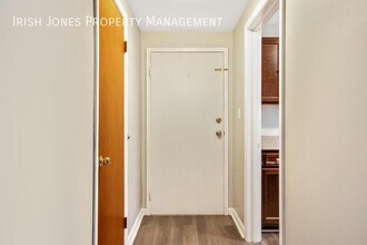 880 Millersport Hwy in Buffalo, NY - Building Photo - Building Photo