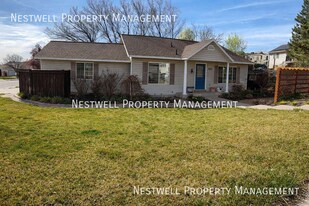 2335 N 380 W St in Lehi, UT - Building Photo