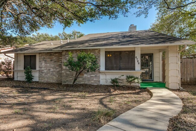 property at 5722 Larkdale Dr