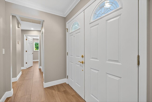 905 Shore Dr in North Palm Beach, FL - Building Photo - Building Photo