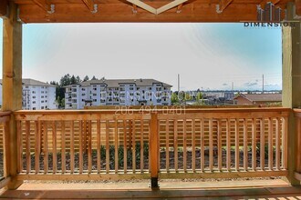 The Drexel Des Moines in Des Moines, WA - Foto de edificio - Building Photo