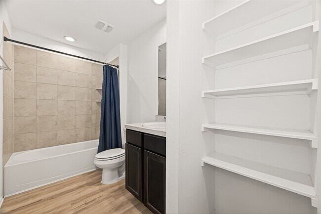 property at 21522 Violet Rdg Rd