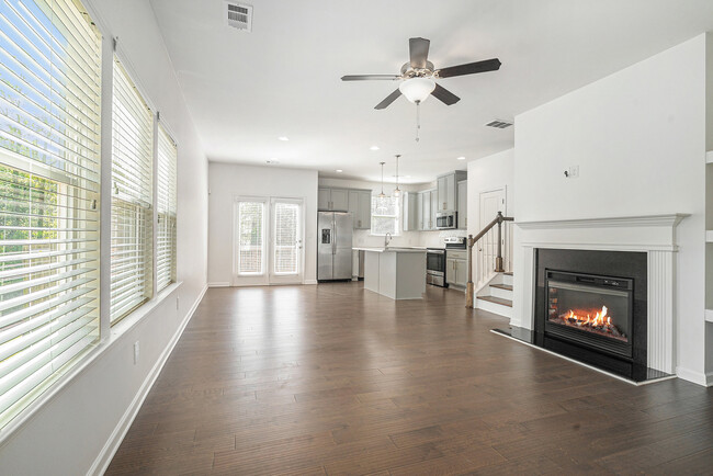 property at 5581 Oak Pl
