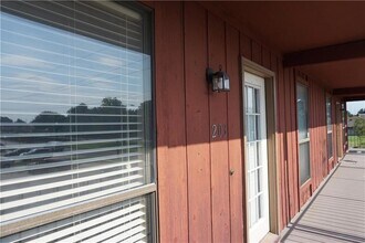 1444 Carrollton Ave, Unit 203 in Metairie, LA - Foto de edificio - Building Photo