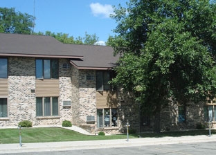 KMA - Highland Terrace Apartments in Alexandria, MN - Building Photo