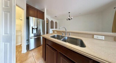 4207 Via Piedra Cir in Sarasota, FL - Building Photo - Building Photo