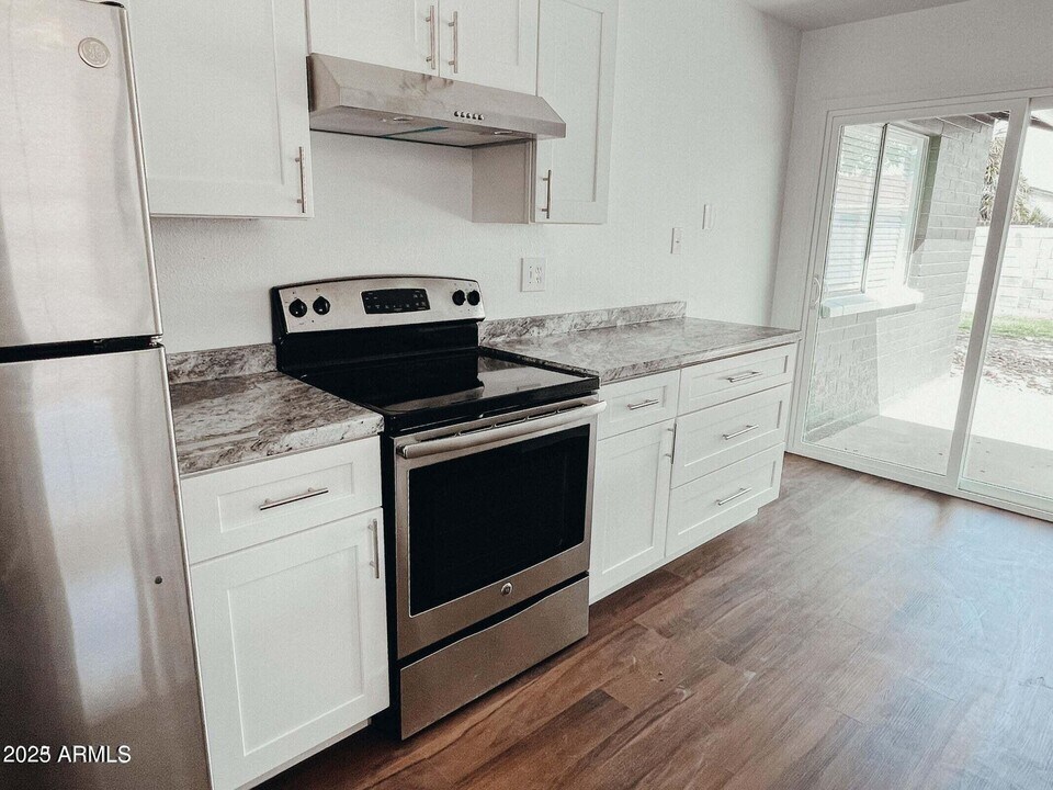 2342 W Sunnyside Ave in Phoenix, AZ - Building Photo