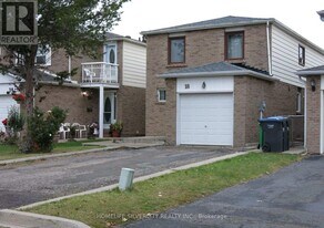 18 Pickard Ln in Brampton, ON - Building Photo