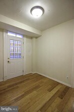 1809 19th St NW, Unit 2 in Washington, DC - Building Photo - Building Photo