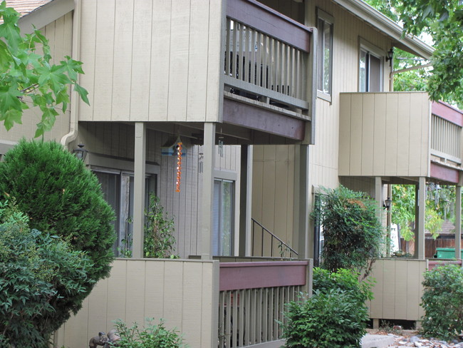 Cottages at Glenda in Reno, NV - Building Photo - Building Photo