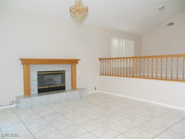 8304 Emerald Isle Ave in Las Vegas, NV - Building Photo - Building Photo