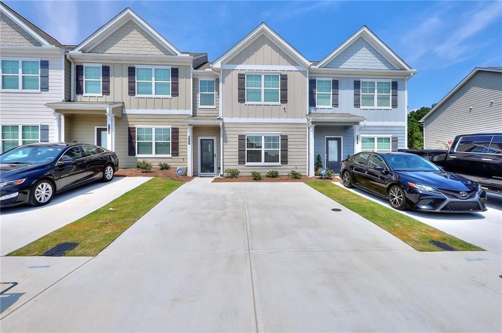 6117 Mallory Ridge in Union City, GA - Building Photo