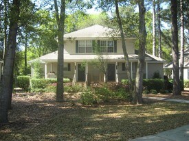 Tidal Bluff Apartments in Hilton Head Island, SC - Building Photo