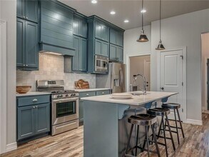 12828 High Plains Ave in Oklahoma City, OK - Building Photo - Building Photo