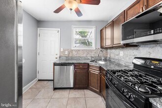 3088 Weikel St in Philadelphia, PA - Building Photo - Building Photo
