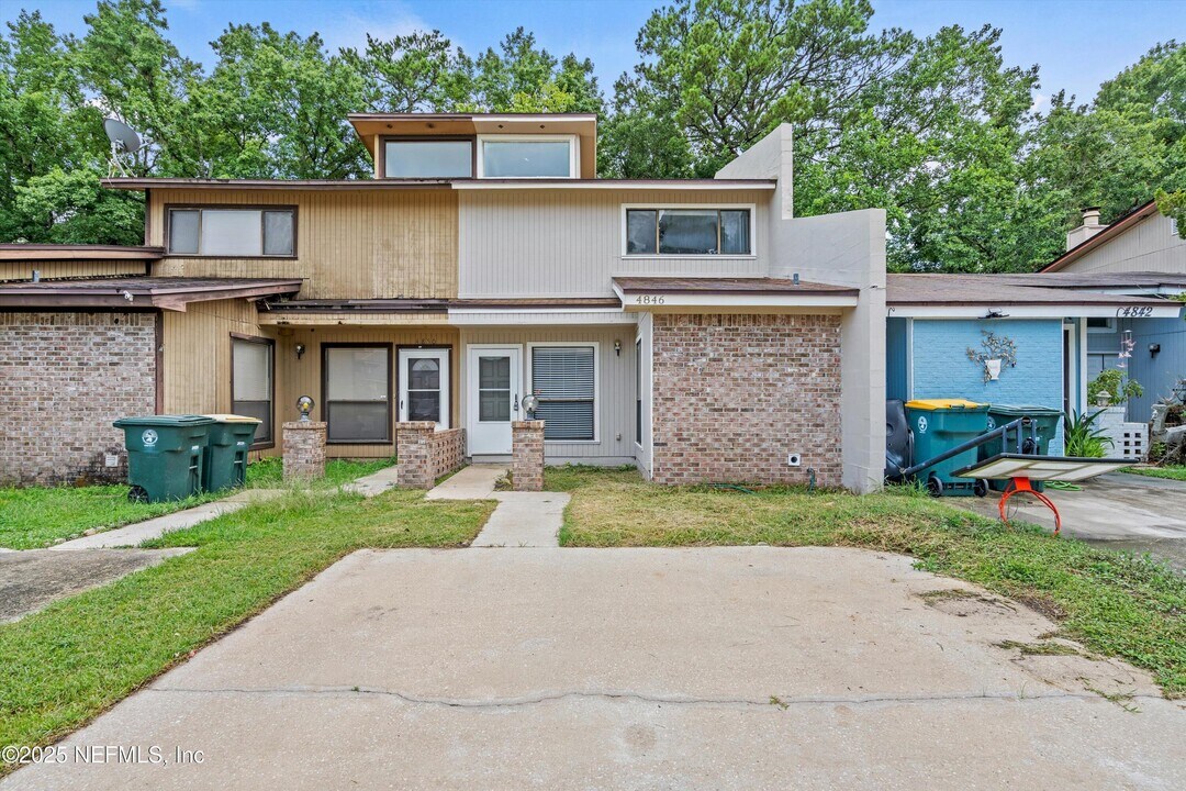 4846 Kingsmeadow Ln in Jacksonville, FL - Building Photo
