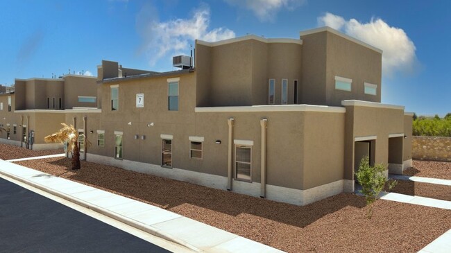 Artcraft Palms in El Paso, TX - Building Photo - Building Photo