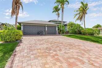 4733 SW 24th Ave in Cape Coral, FL - Building Photo - Building Photo