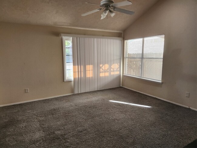 3036 Walnut Springs Dr