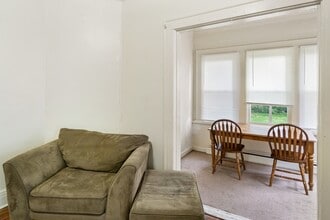 822 Westcott St in Syracuse, NY - Building Photo - Building Photo