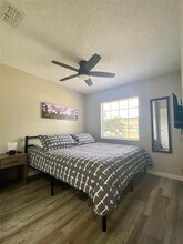 8024 Candlewoode Dr in Largo, FL - Building Photo - Building Photo