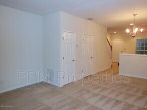 3504 Summerlin Ln N in Jacksonville, FL - Building Photo - Building Photo