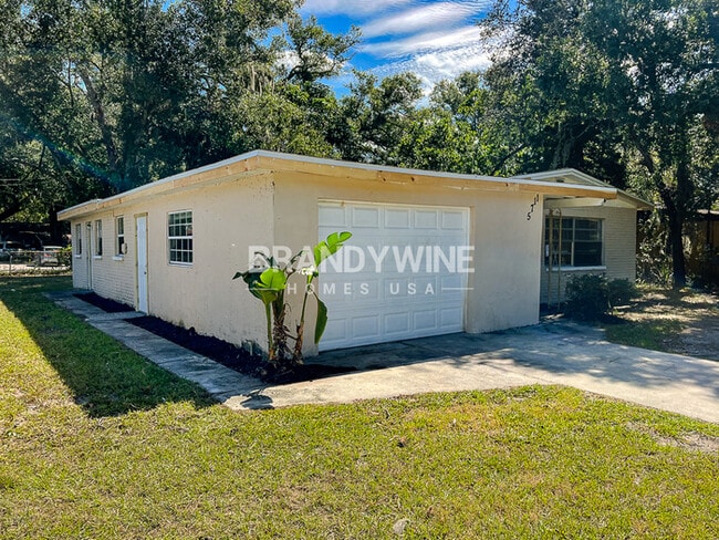 5711 N 43rd St in Tampa, FL - Building Photo - Building Photo