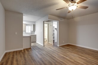 Collins off Colter* in Phoenix, AZ - Foto de edificio - Interior Photo