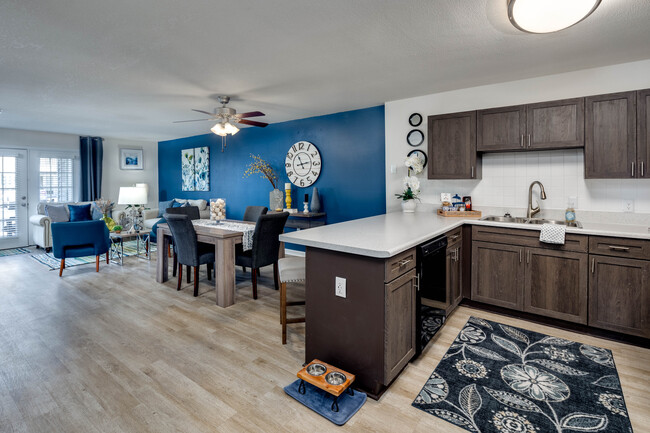 Canterbury Apartments in Myrtle Beach, SC - Foto de edificio - Interior Photo