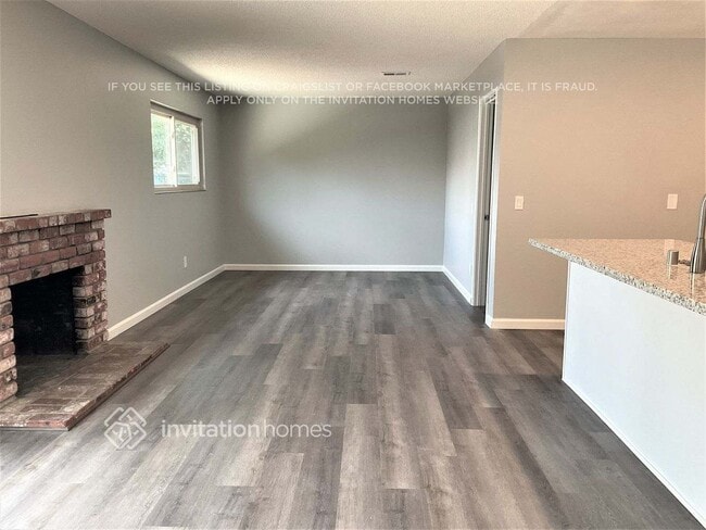 2042 Robin Dr in Fairfield, CA - Building Photo - Building Photo