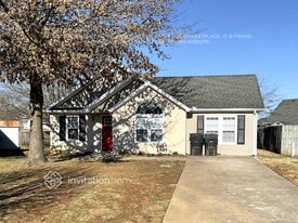 916 Red Feather Trail in Murfreesboro, TN - Building Photo