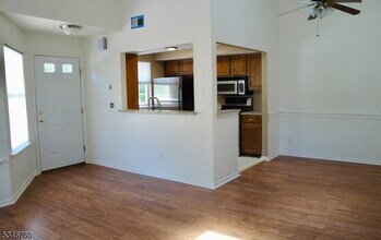 46 Fieldstone Rd in Bedminster, NJ - Building Photo - Building Photo