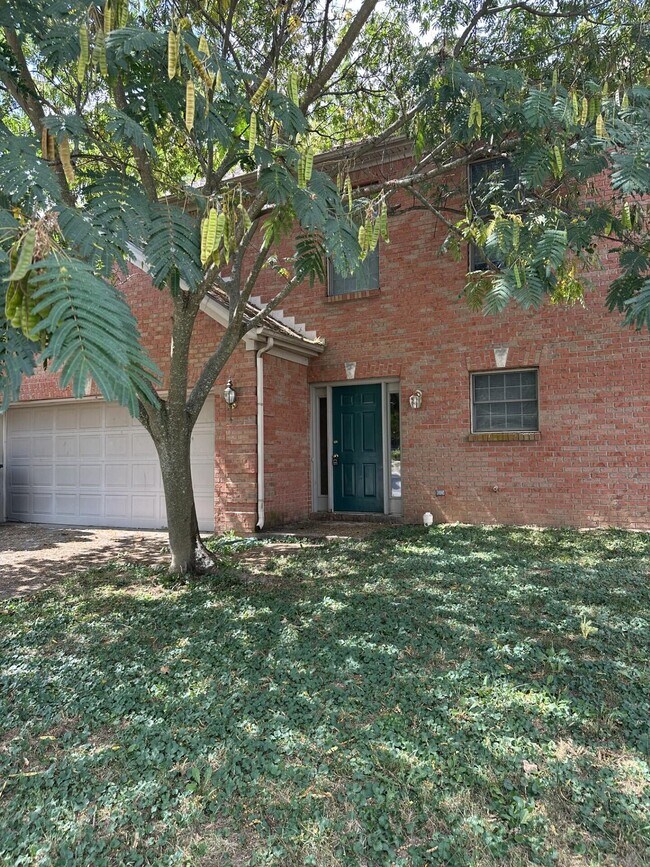 916 Literary Cir in Lexington, KY - Building Photo - Building Photo