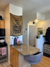 33 Delle Ave, Unit #2 in Boston, MA - Foto de edificio - Building Photo