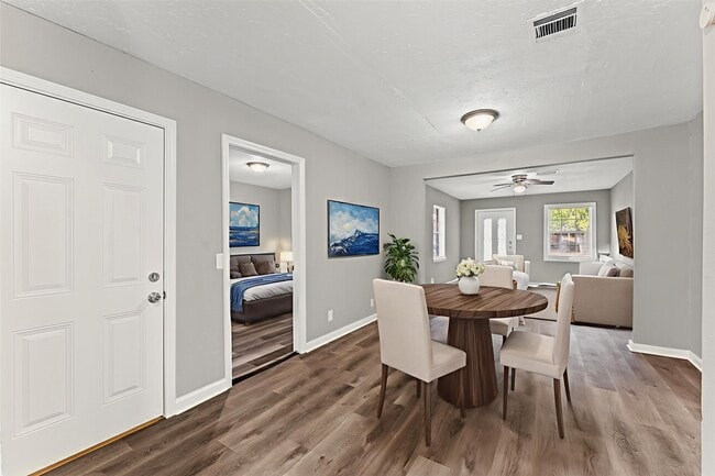 3034 Akard St in Houston, TX - Building Photo - Building Photo