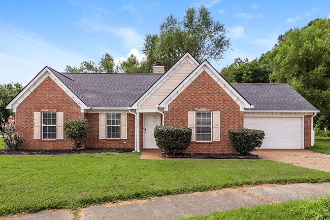 property at 4557 Cottage Hill Cove