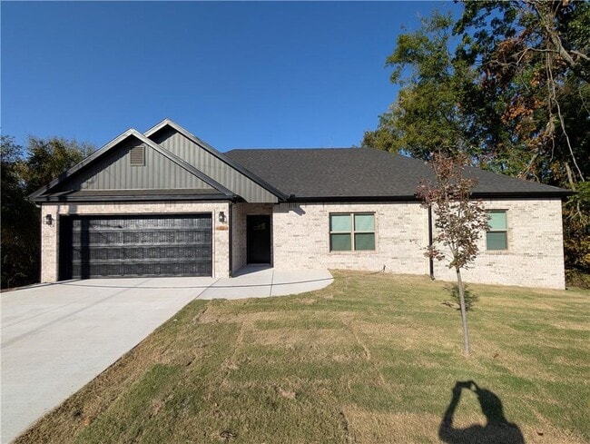 22 Magrath Ln in Bella Vista, AR - Building Photo - Building Photo