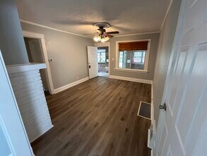 2014 Highland Ave, Unit 1 in Cincinnati, OH - Building Photo - Building Photo