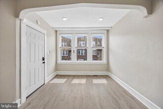 1117 Rosalie St in Philadelphia, PA - Foto de edificio - Building Photo