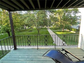 2710 Dale St N in Roseville, MN - Building Photo - Building Photo