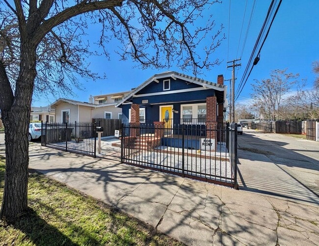 property at 2416 27th St