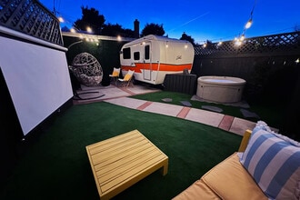 2006 Maplewood Ave in Richmond, VA - Foto de edificio - Building Photo