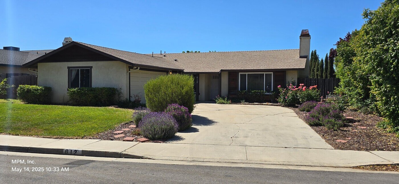 612 Clydesdale Cir in Paso Robles, CA - Building Photo