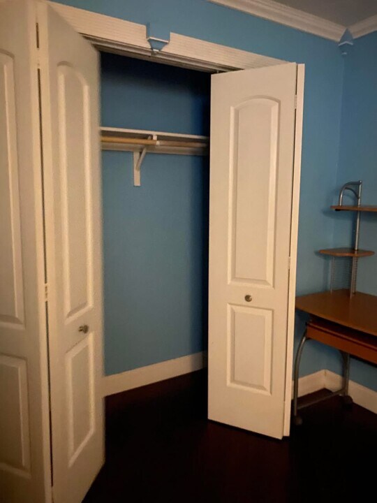 9470 NW 24th St in Sunrise, FL - Building Photo