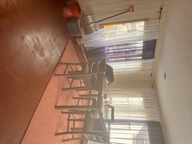 551 Emerson St in Uniondale, NY - Building Photo - Building Photo