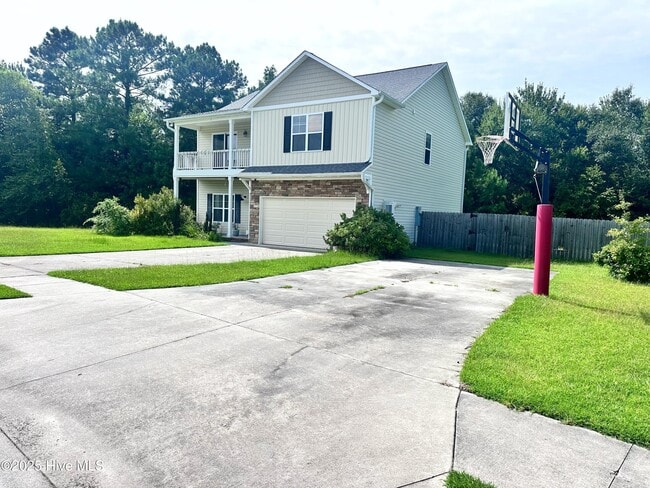 103 Murifield Dr in Jacksonville, NC - Building Photo - Building Photo