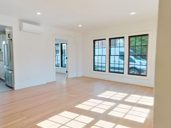 property at 771-773 E 16th Ave