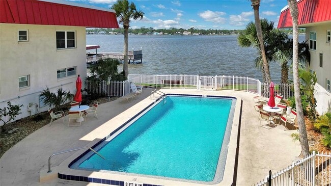 2901 N Halifax Ave in Daytona Beach, FL - Building Photo - Building Photo
