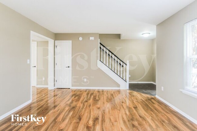 7156 Bracken Ln in Indianapolis, IN - Building Photo - Building Photo